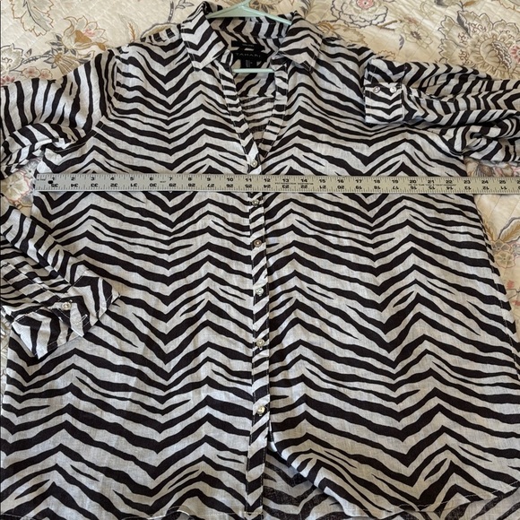 Tahari 100% Linen Button Up Shirt Zebra Print Large Nice!! - Picture 7 of 8